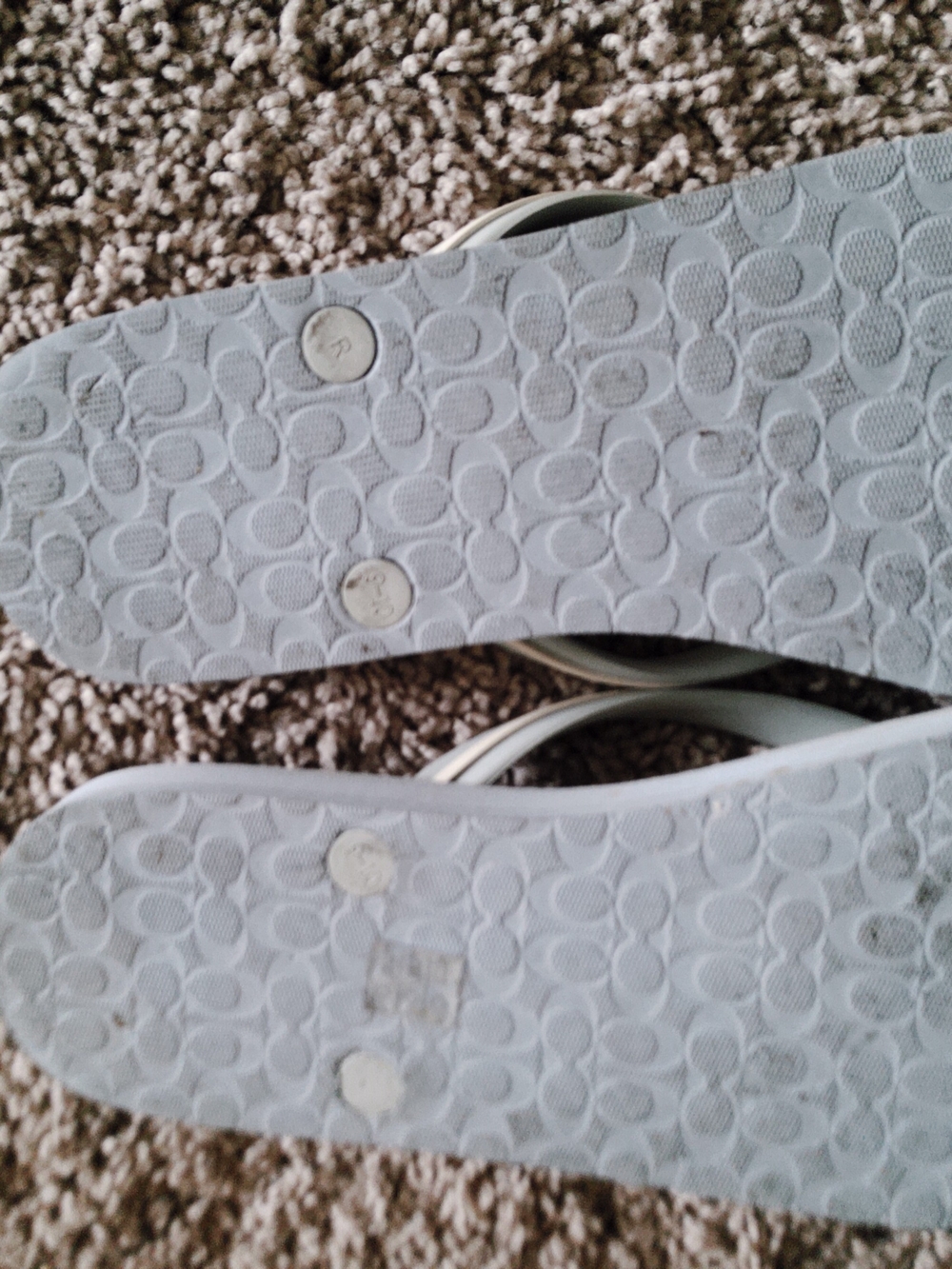 Coach Logo Pattern Flip Flops in Light Gray EUC - Picture 3 of 3
